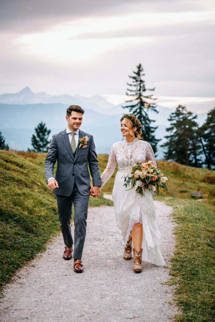 Hochzeit auf der Tannenhütte in Garmisch-Partenkirchen, Destination wedding planner Germany Uschi Glas, 4 weddings & events
