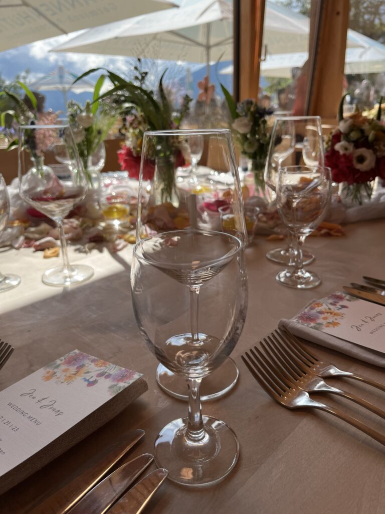 Destination wedding, Festival wedding Hochzeit auf der Tannenhütte Garmisch, Hochzeitsplanung 4 weddings & events by Uschi Glas