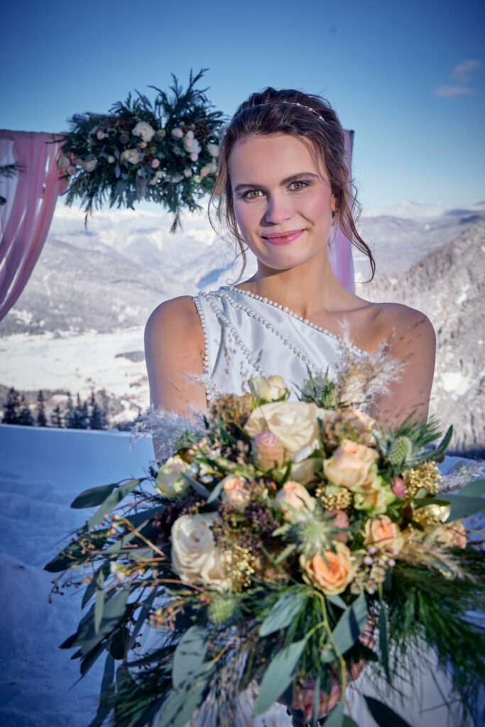 Destination wedding Winterhochzeit winter wedding, Tyrol, Austria, wedding planner 4 weddings & events Garmisch, heiraten in den Bergen, mountain wedding