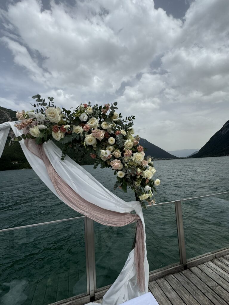 Destination wedding lake Achensee, Tyrol, Entners am See, wedding planner Austria 4 weddings & events by Uschi Glas